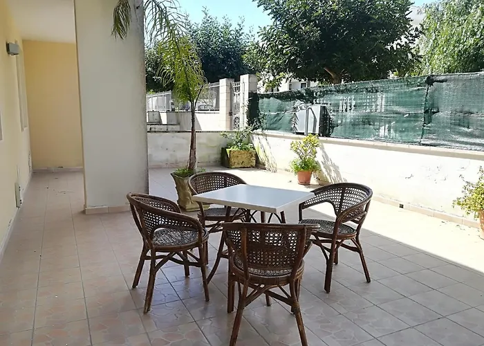 Laura Centro, Salento 6 Posti *